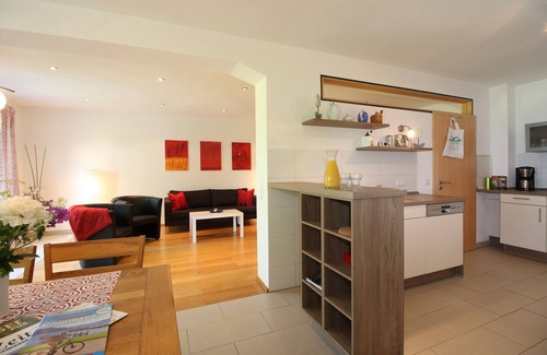 Grabenstatt Apartment | Vacation apartment Achental - spacious apartment (120 sqm), max. 6 pers.; open kitchen