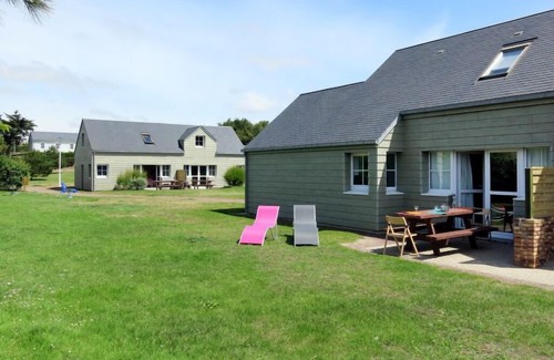 Creances House | Vacation home Village des Dunes (CEZ321) in Créances - 6 persons, 3 bedrooms
