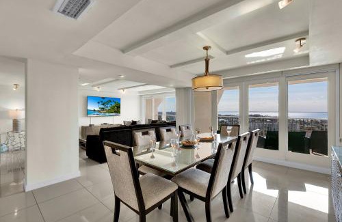 South Padre Island House | Vacation state of mind! Elegant Bayview, beachfront resort, shared pools & jacuzzi