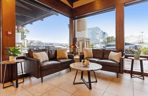 Burlingame Hotel | Vagabond Inn Executive San Francisco Airport