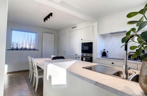 Oostduinkerke-Bad House | Vakantiewoning Y - Mind Beach House