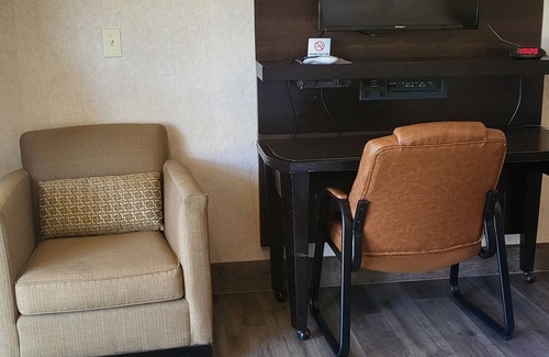 Mission Hills Hotel | Valley Inn