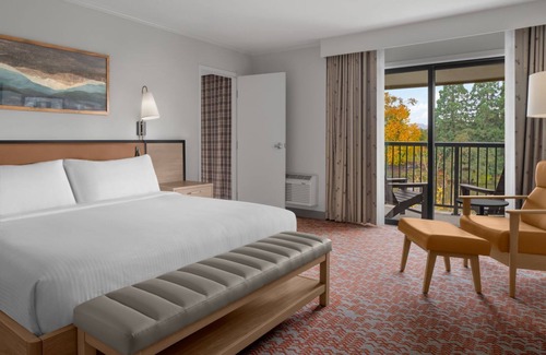 Central Oregon Hotel | Valley River Inn