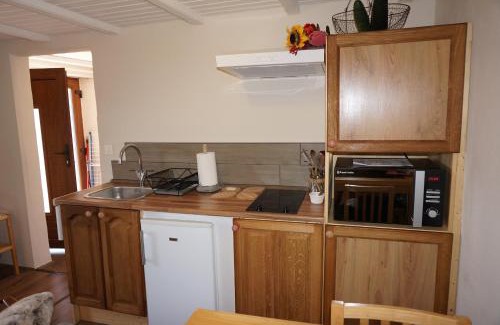 Kambresko Apartment | Valley View Apartment