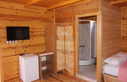 Savsat Hotel | Velikoy Han Konaklari