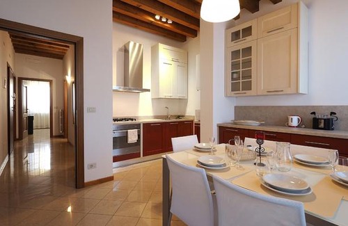 Cannaregio Apartment | Venetian Style 1