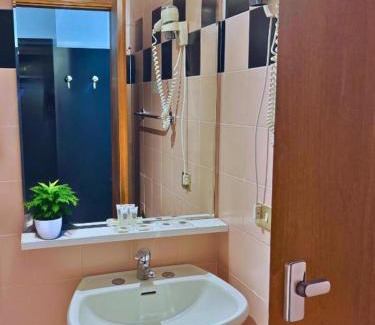 Anzola dell'Emilia Hotel | Verdemilia Hotel