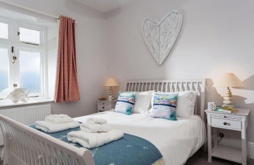 Padstow House | Verity Cottage