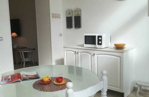 Alghero City Centre Apartment | VERY CENTRAL APARTMENT NEAR THE SEA WITH PRIVATE GARDEN AIR CONDITIONED WIFI