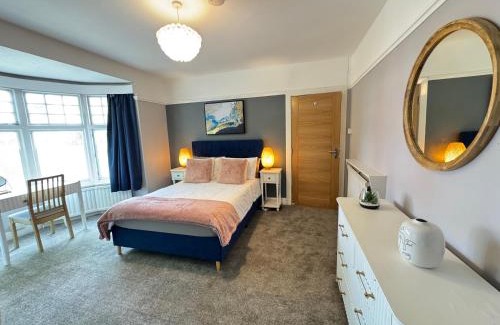 Dudley Villa | Very Large Central Property