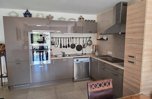 Cannes La Bocca Apartment | Very nice 100 m. Carrré, near the beach