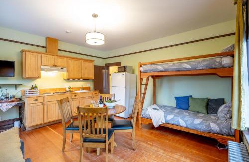 Nelson Hotel | Victoria Falls House Inn