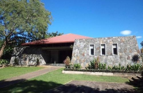 Rajawella Villa | Victoria Range Villas