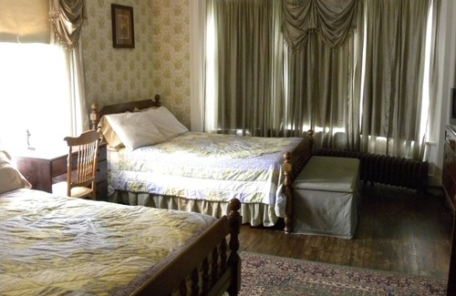 Towanda Bed & Breakfast | Victorian Charm Inn
