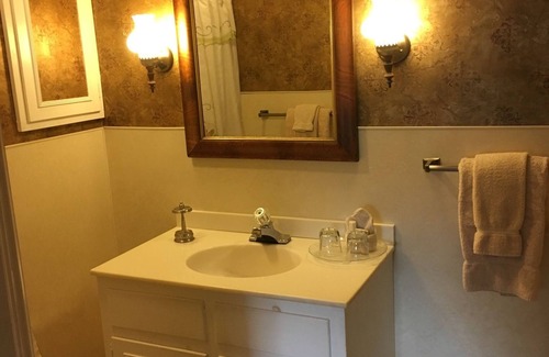 Towanda Bed & Breakfast | Victorian Charm Inn