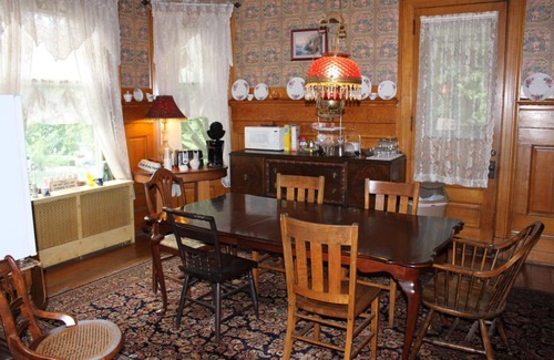 Towanda Bed & Breakfast | Victorian Charm Inn