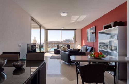 Salobre Villa | Villa in San Bartolomé with Private Heated Pool