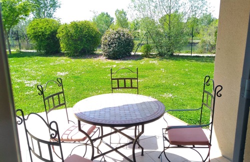 Saint-Saturnin-les-Avignon House | Villa 3 Pièces & Kitchenette Entre Avignon et L'isle sur la Sorgue