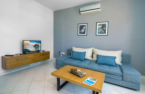Kalpaki Villa | Villa ∙ 4 bedrooms ∙ 9 guests