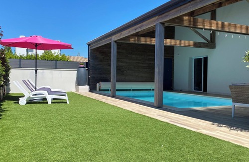 Pornic Villa | Villa 500m from the beach for 8 with indoor pool at Fontaine aux bretons