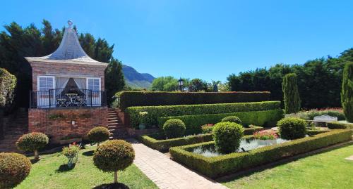 Somerset West House | Villa Adalbert Guesthouse