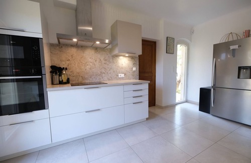 Mouries Villa | Villa air-conditioning heated pool Alpilles view Mouries