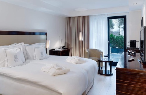 Altstadt I Hotel | Villa am Ruhrufer
