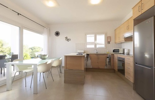Coves Noves Villa | Villa Arual - Three Bedroom Villa, Sleeps 6