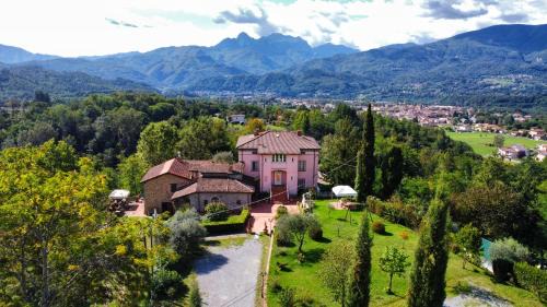 Pieve Fosciana Bed & Breakfast | Villa Belvedere