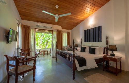 Hikkaduwa Hotel | Villa Birdlake