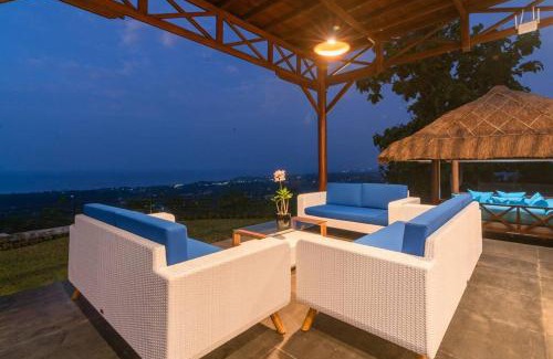 Kaliasem Villa | Villa Cakrawala