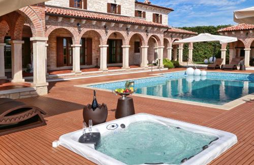 Strpacici Villa | Villa Carolus-Luxurious Istrian Villa