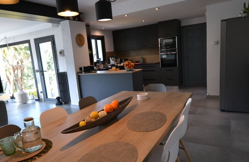 Calonge Villa | Villa Climatisée, Belle Piscine et vue Extraordinaire, Expo Sud, 4 km de la mer