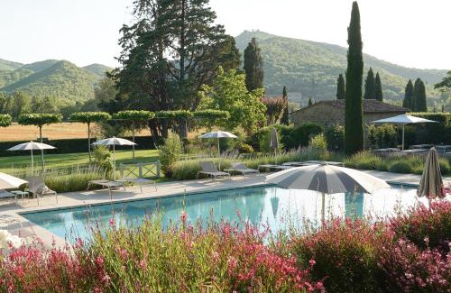 Piazzano Hotel | Villa di Piazzano - Small Luxury Hotels of the World