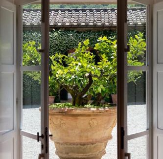 Piazzano Hotel | Villa di Piazzano - Small Luxury Hotels of the World