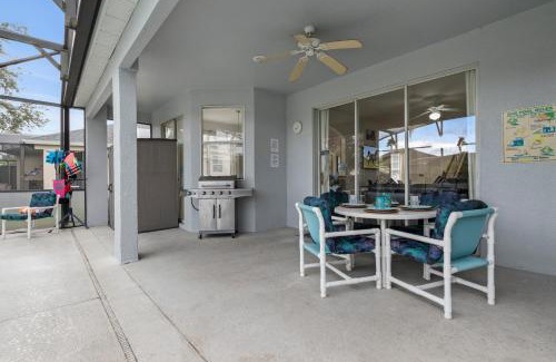 Haines City Villa | Villa Eman 5bed 4bath with Private pool& Hot Tub close 2 Disney & Legoland