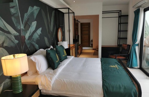 Puerto Galera Resort | Villa Escarceo