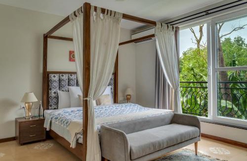 Grand Morrod Villa | Villa Firefly by tisyastays