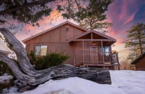 Upper Moonridge House | Villa Grove by Rather Be Properties