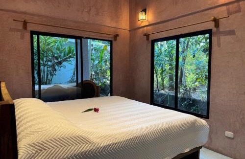 Playa Hermosa Cobano Villa | Villa Heliconia La Puente Surf House