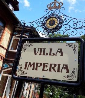 Blankenburg House | Villa Imperia, Museums-Hotel, Treppensteigen
