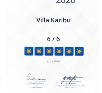 Lakeside Villa | Villa Karibu