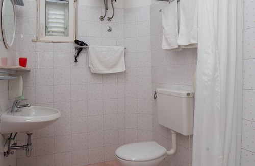 Rozat Apartment | Villa Konalić - Comfort Studio Apartment with Balcony and Sea View