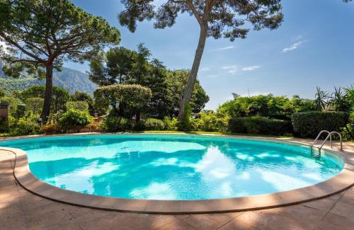 La Trinite Villa | VILLA LA PETITE RESERVE VI4416 By Riviera Holiday