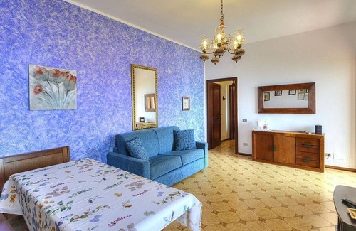 Scala House | Villa Laila A, fully refundable with voucher*: A pleasant and spacious apartment which faces the sun and the sea, with Free WI-FI.