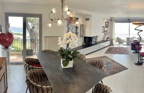 Cannes La Bocca Villa | Villa les Bougainvillers