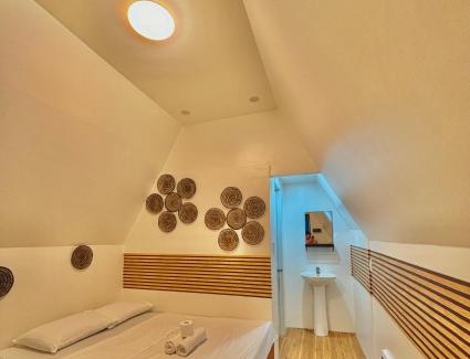 Basdiot Ski Chalet | Villa Lovi Panagsama Beach Moalboal