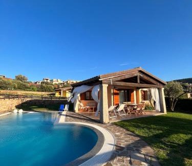 Tanaunella Villa | Villa Luca