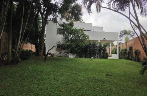 Deux Plateaux House | Villa Mango