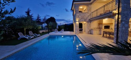 Pinezici Villa | Villa Martina